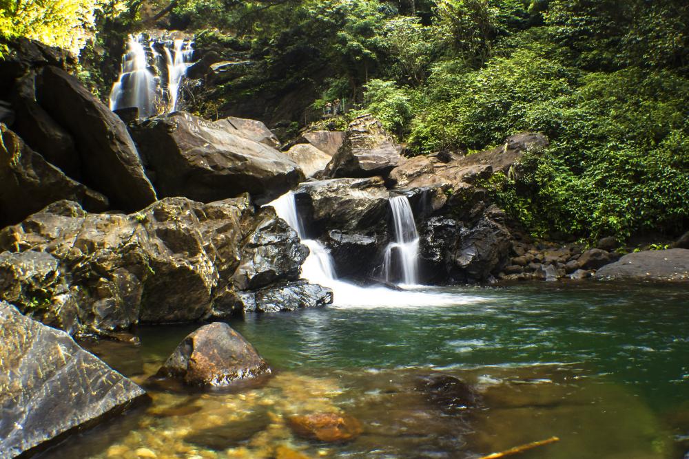Honnammana Halla Waterfalls – 19 kms